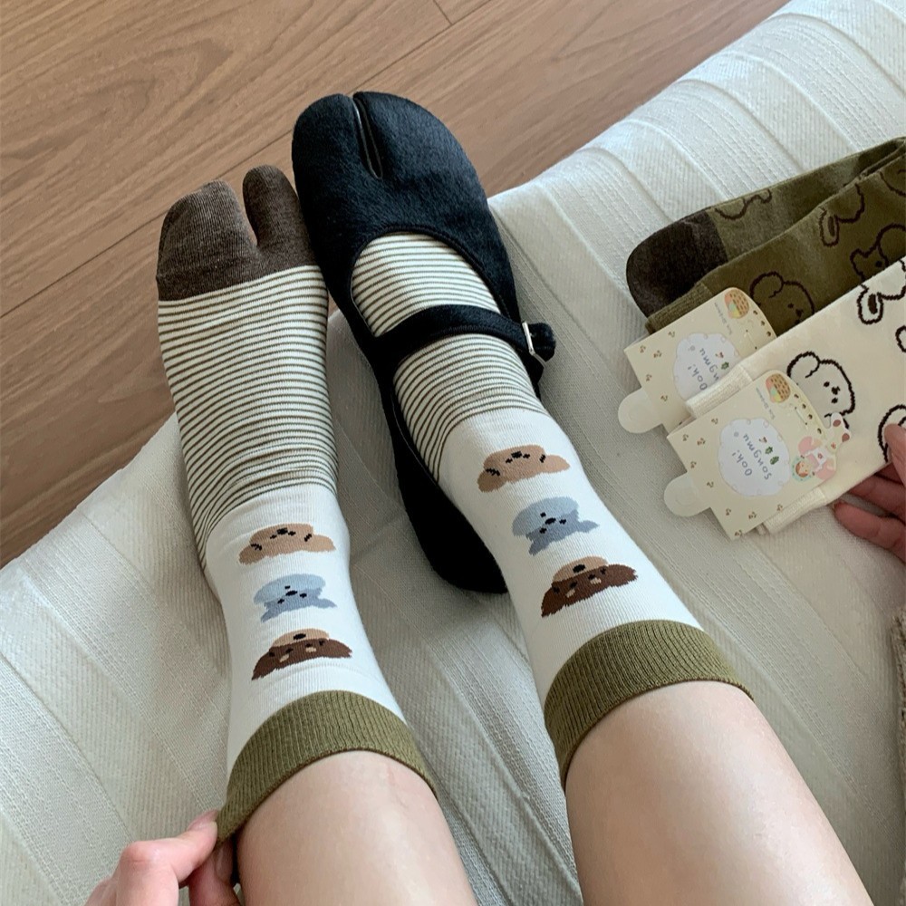 Dog Illustration Tabi Split‑To - đánh giá và giá Toe Sock Split